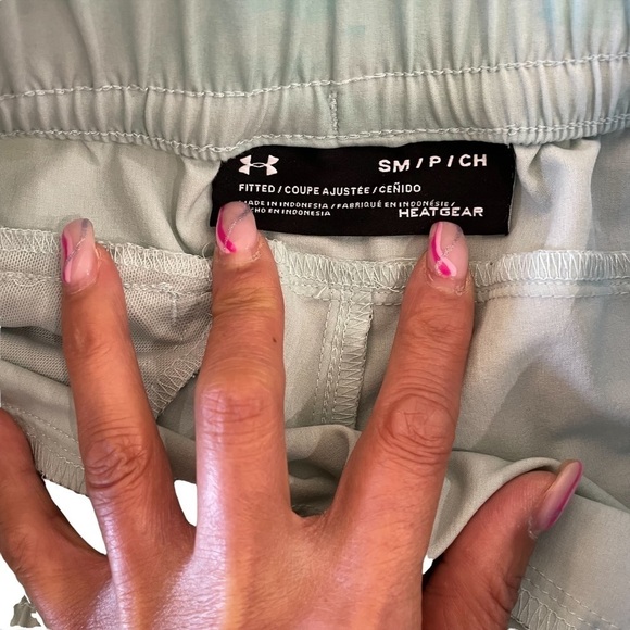 Under Armour sport shorts - Size Small - Picture 2 of 5